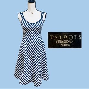 Beautiful Fit & Flare Dress by Talbots👗.  Size 4P